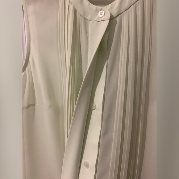 French Connection Light Green Sleeveless Blouse - Picture 5 of 7